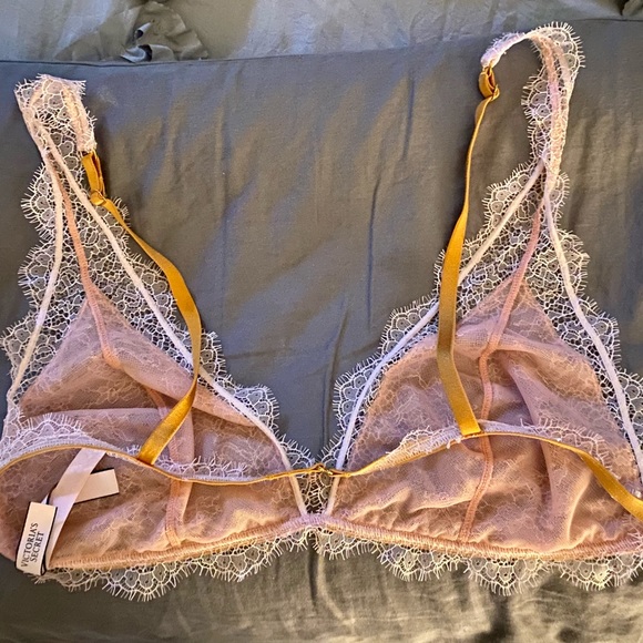 Victoria Secret SOLD - Picture 4 of 5